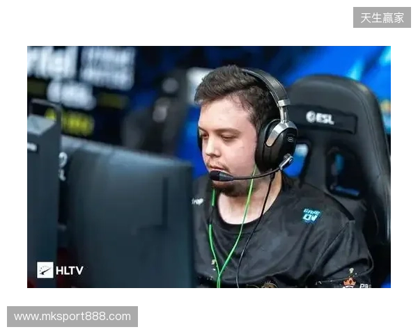 媒体爆料：Eternal Fire计划围绕Calyx和jottAAA搭建国际阵容