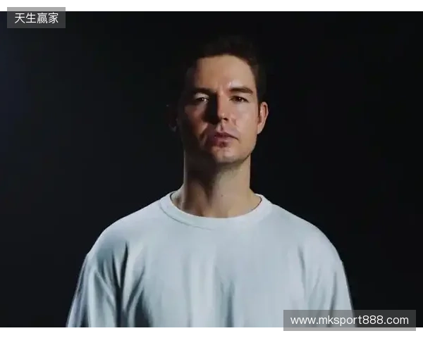 官宣：device正式加盟100 Thieves